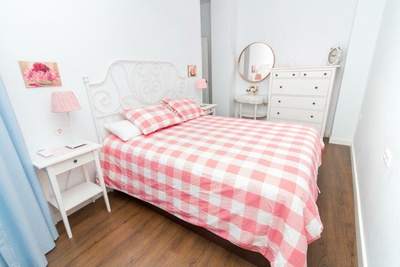 Good Vibes Centro Historico Apartment Malaga Luaran gambar